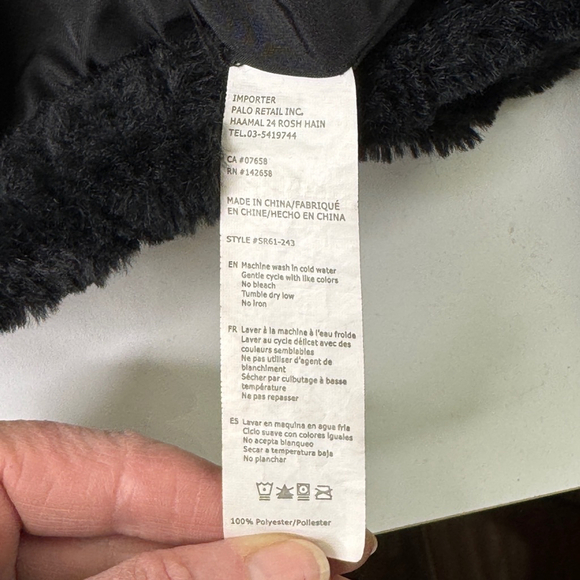 Revamped Women's fluffy black teddy coat - Picture 4 of 11